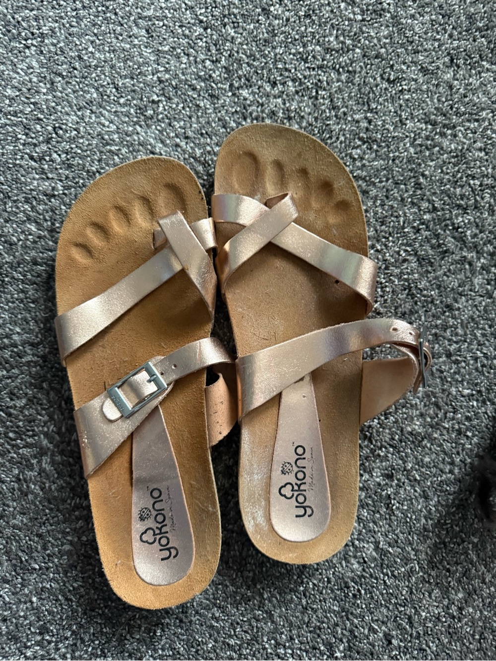 Yokono Metallic Rose Gold Leather Strapped Sandals